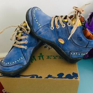TMA eyes leather‎ boots NWOT